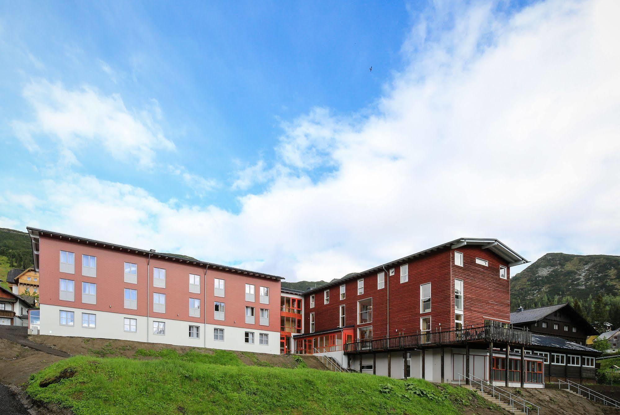 Jufa Hotel Planneralm Exterior photo