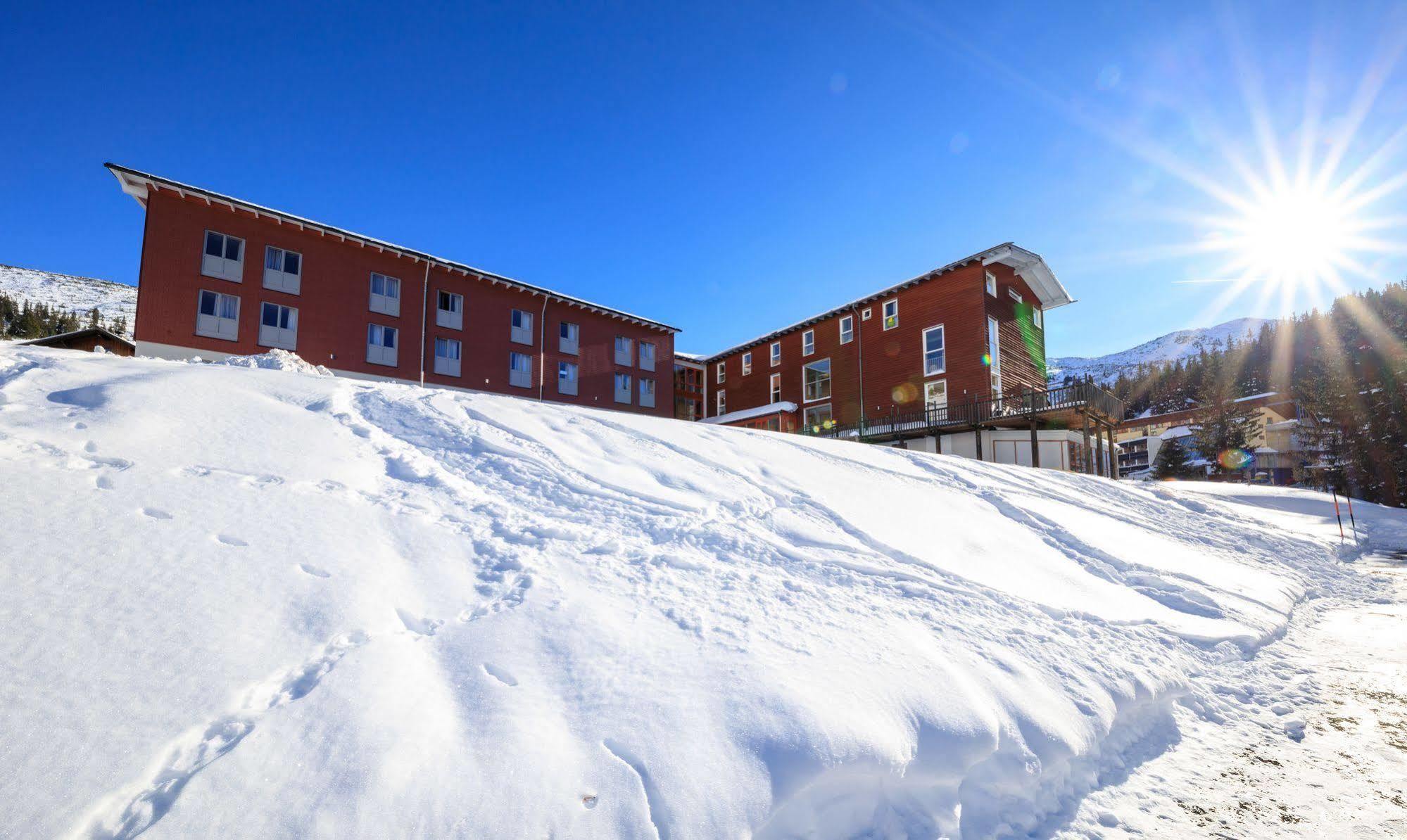 Jufa Hotel Planneralm Exterior photo