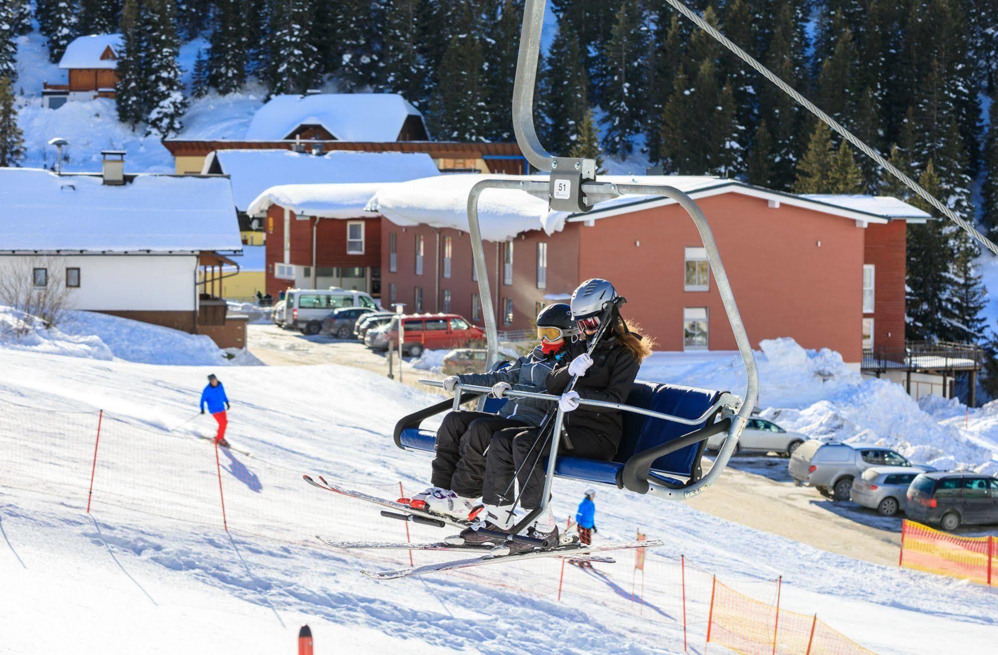 Jufa Hotel Planneralm Exterior photo